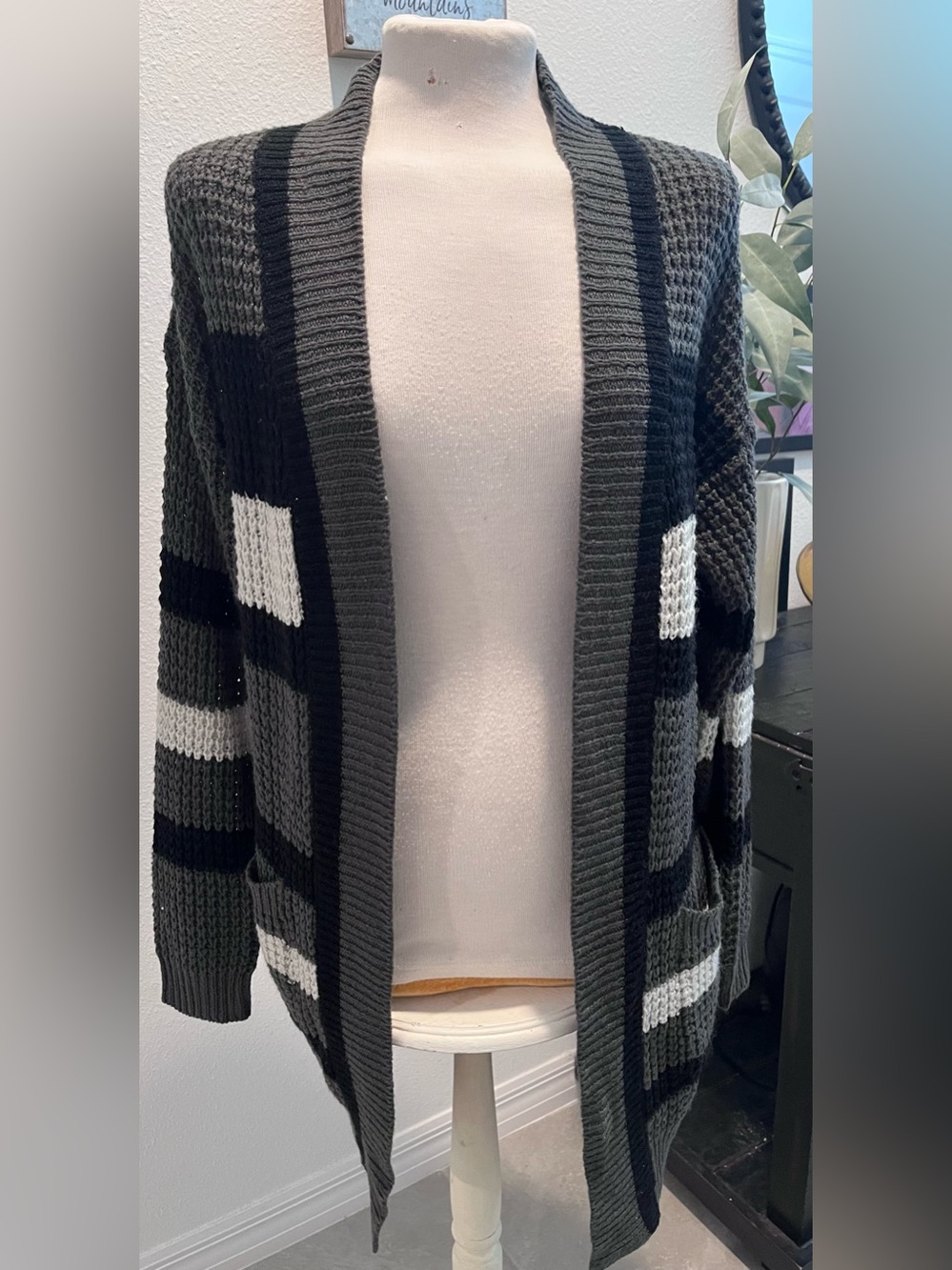 Love Change - Italy  Black Gray and White Striped Open-Front Cardigan